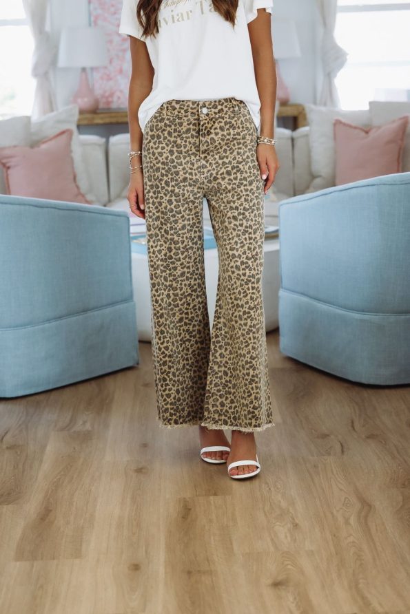 hazel-olive-remi-mid-rise-wide-leg-jeans-leopard-1121704468
